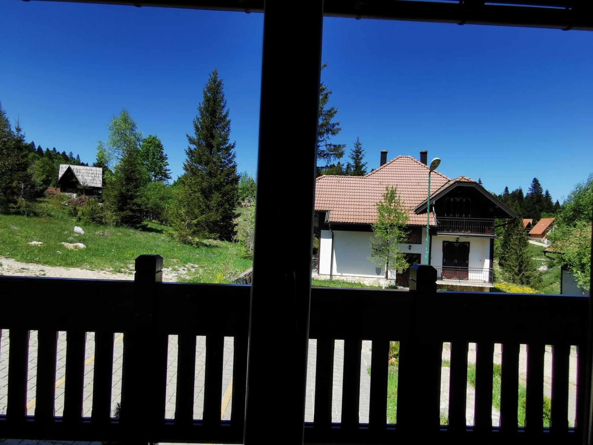 Apartmani Suncani Breg Tara ミトロバツ 部屋 写真