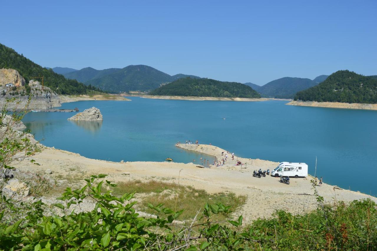 Apartmani Suncani Breg Tara ミトロバツ エクステリア 写真