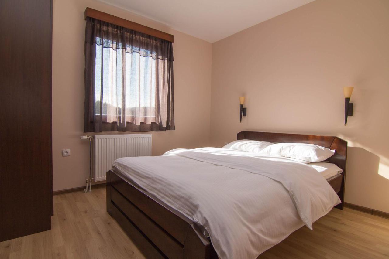 Apartmani Suncani Breg Tara ミトロバツ エクステリア 写真